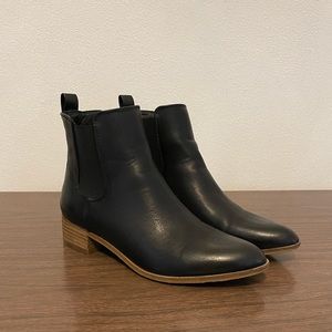 CCOCCI Black Chelsea Boot. Size 8.